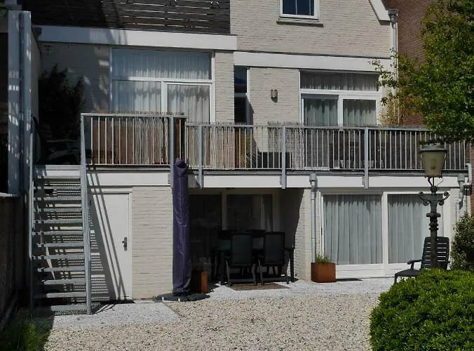 公寓式酒店 德尔希斯尼公寓 赞德沃特