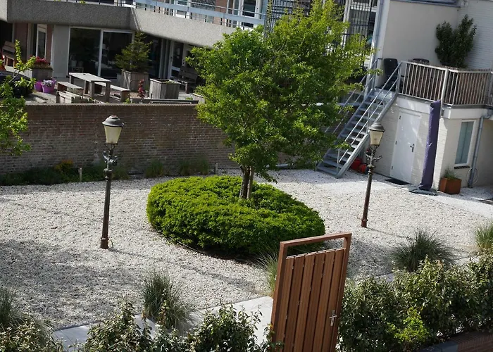 德尔希斯尼公寓 公寓式酒店