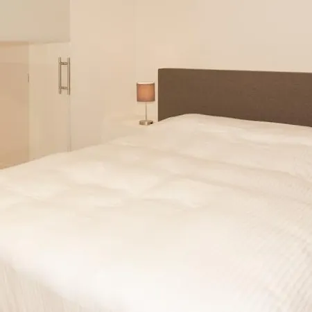 Casa Del Cisne Aparthotel