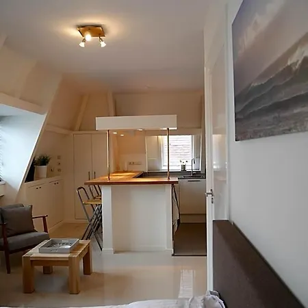 Casa Del Cisne Aparthotel 4*