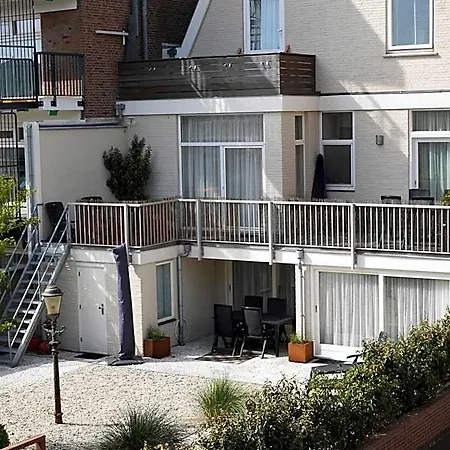 Casa Del Cisne 4* Zandvoort